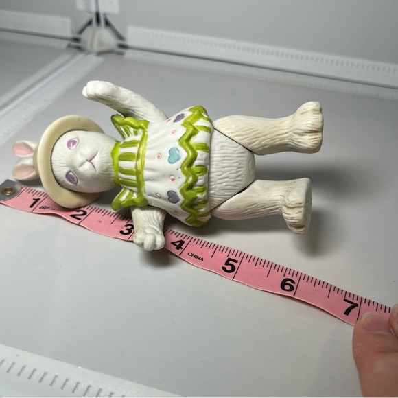 1984 Department 56 Porcelain Bisque Easter Rabbit Jointed Sit or Stand Mandy - Picture 5 of 5